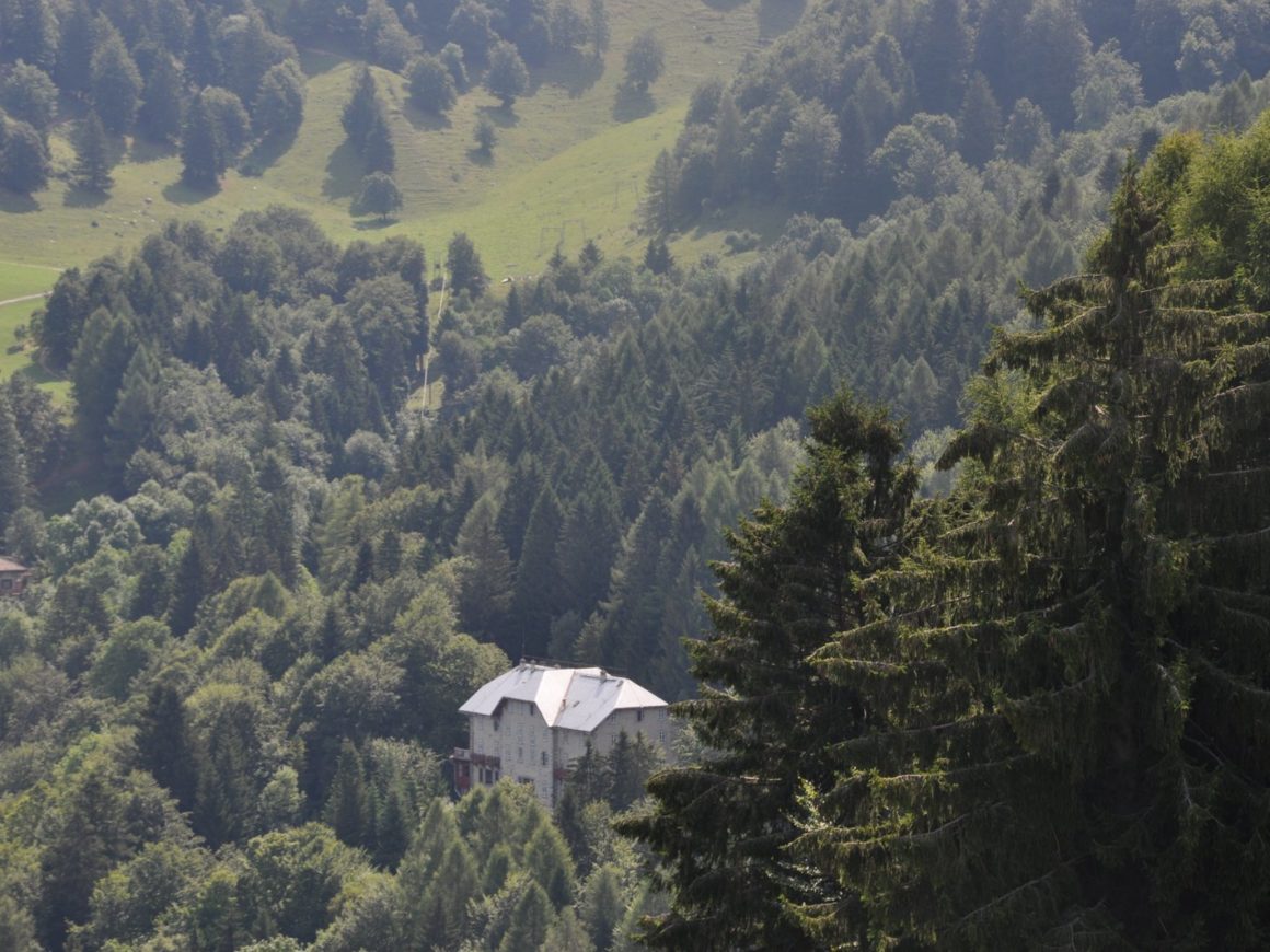 Alpeggi tra i boschi della Valsassina